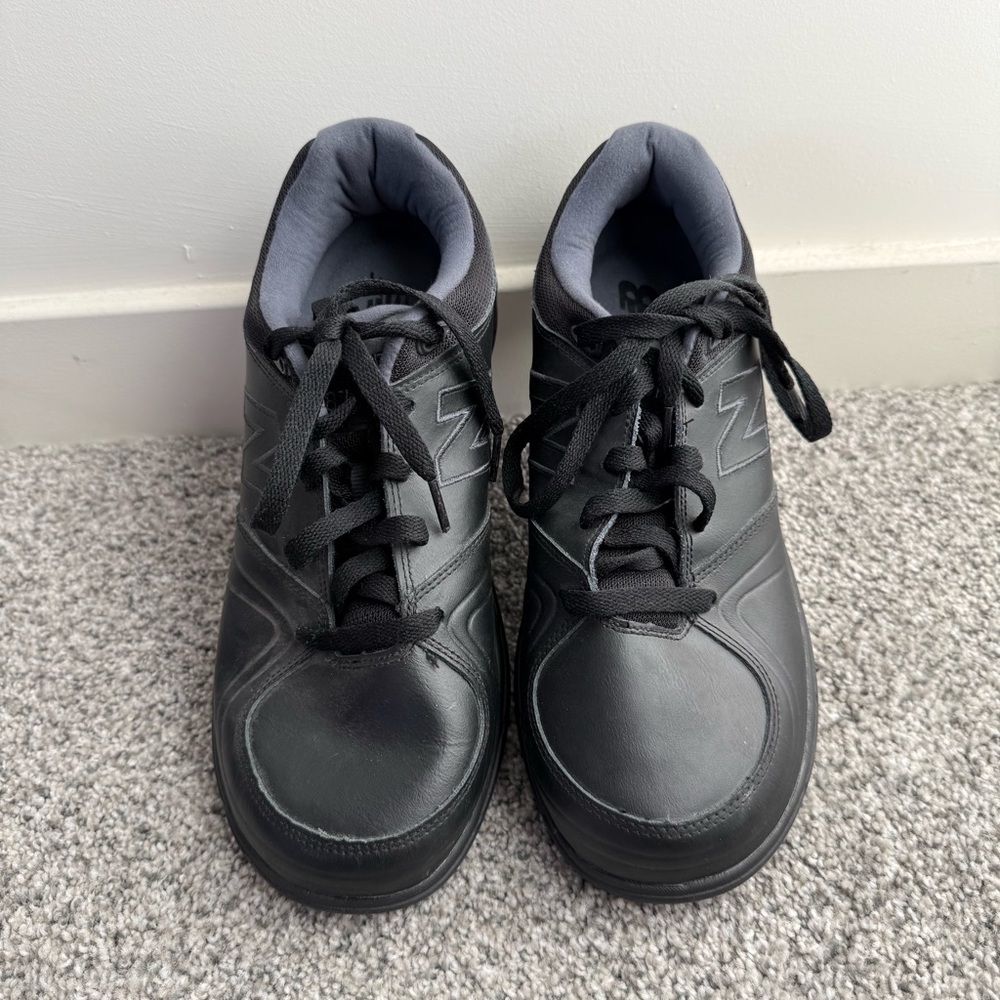 New Balance Women's 813 V1 Size US 10 Lace Up Walking Black Sneaker Shoes